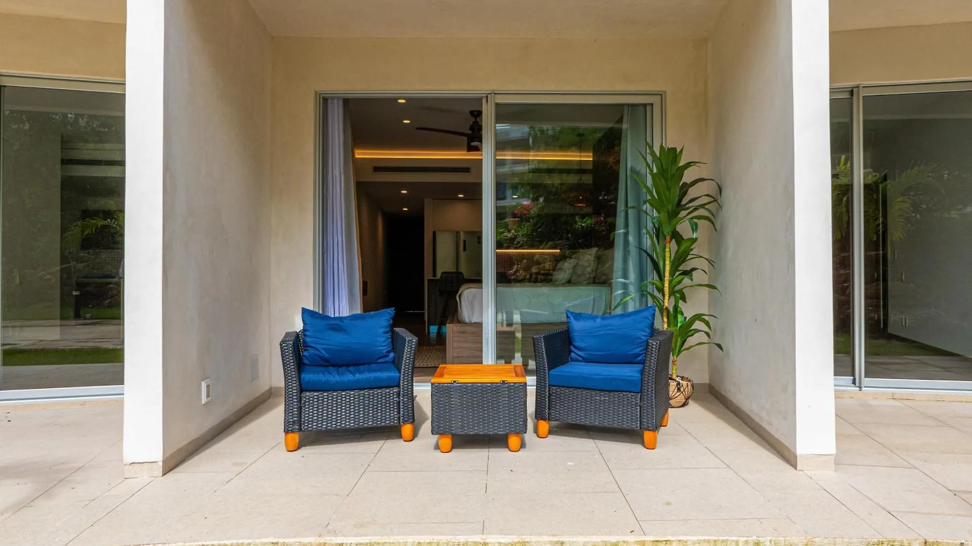 Wooden Retreat Hotel Playa del Carmen Mexico