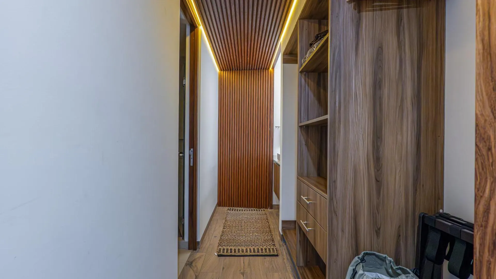 Wooden Retreat Hotel Playa del Carmen