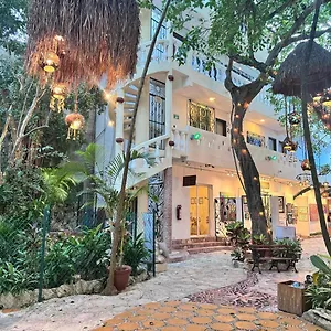 Hotel Ha Garden Gallery - 5th Avenue, Playa del Carmen